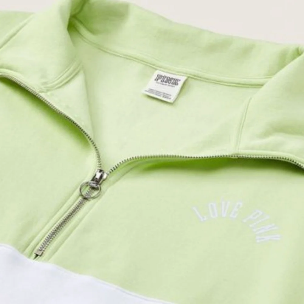 Victoria's Secret Pink - Half Zip Varsity Oversized Sweater - Medium - Picture 5 of 5